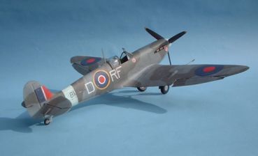 Supermarine Spitfire Mk.Vb (303.Squadron der RAF) 1:33 übersetzt