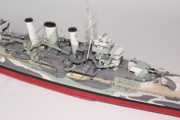 schwerer Kreuzer HMS Suffolk (Patrouillenfahrten auf der Dänemarkstraße, Mai 1941) 1:300 extrem³