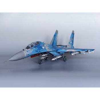 Luftüberlegungsjäger Suchoi Su-27 UB1M  „blaue 71“ Ukrainischer Luftwaffe (2018 – 2019) in 3 Bewaffnungsvarianten 1:33 extrem²