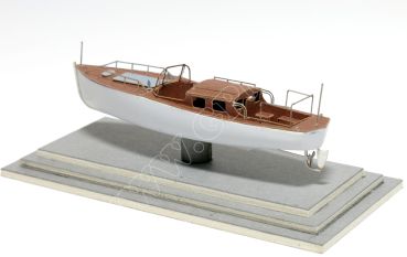 zwei 11,5-m-Verkehrsboote der Kriegsmarine Ganz-Lasercut-Modell m. Kunststoffrumpf 1:200