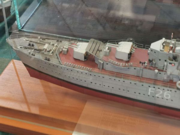 britischer Zerstörer HMS MATABELE 1:200
