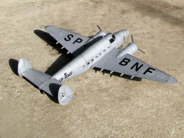 Passagierflugzeug Lockheed L-14H Super Electra (1937) 1:33