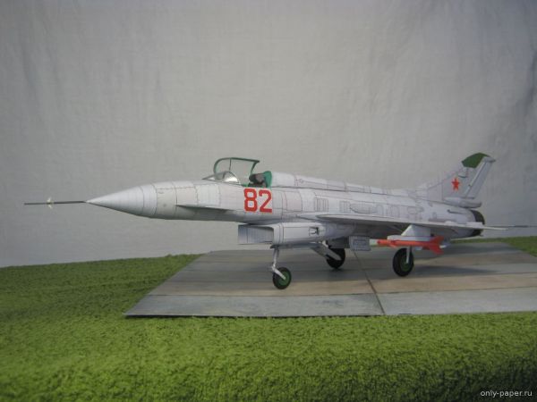 Prototyp-Jagdflugzeug Mikojan-Gurewitsch E-8 (oder Je-8) aus dem Jahr 1962 1:33 ANGEBOT