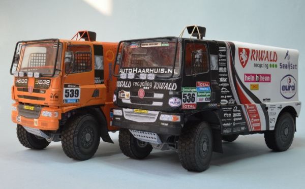 Rallye-Fahrzeug Tatra 158 Phoenix (Rallye Dakar 2014 oder 2015) 1:32