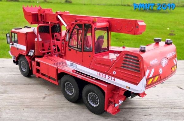 Feuerwehr-Bagger Tatra 815-7 6x6 UDS 214, PMHT-Verlag 1:32