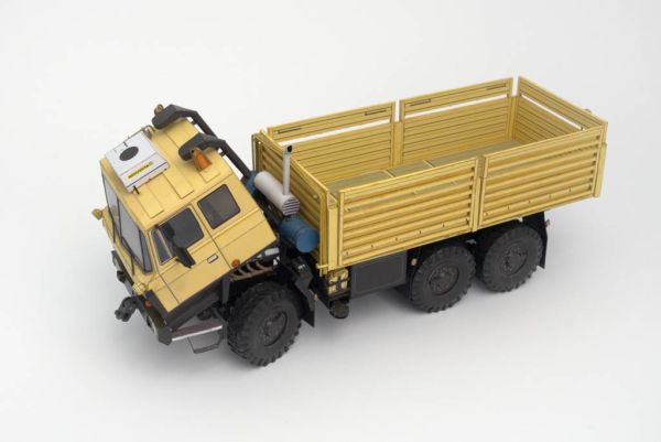 Pritschen-Lkw TATRA T815 VVN 6x6 TB 275 M PR-73T DIAM 12C als UN-Fahrzeug oder optional Sandversion von Diamoil 1:32 extrem präzise