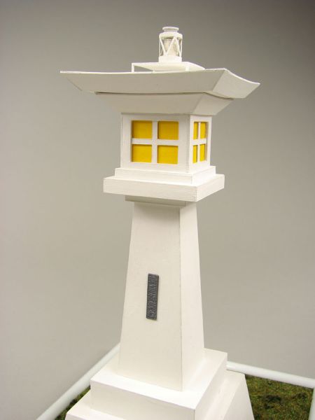 japanischer Leuchtturm Udo Saki (1967) 1:72 Ganz-LC-Modell, übersetzt
