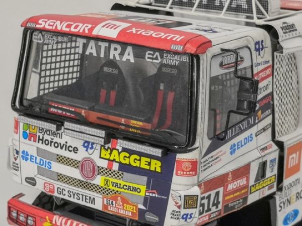 Rallye-Fahrzeug Tatra 158 Phoenix Team „Buggyra Racing“ der Rallye Dakar 2021 1:32 präzise