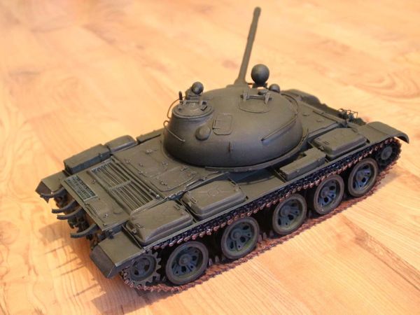 sowjetischer Panzer T-62 1:25 deutsche Anleitung